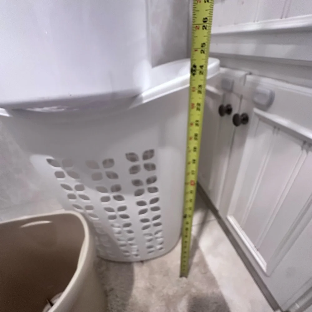 Lot Of 5 Items Bathroom Rug Sterilite Laundry Hampers Baskets Trash Can welspun